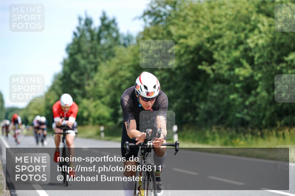 21.06.2026 - Viking Triathlon Michael Burmester http://msf.ph/oto/9866811 21.06.2026 12:13:21 Radfahren 1, 4, 14, 18, 18, 33, 70, 92, 107, 117, 131, 151, 156, 175, 207, 296, 376, 414, 486, 487, 506, 559, 574, 637, 664 meine-sportfotos.de