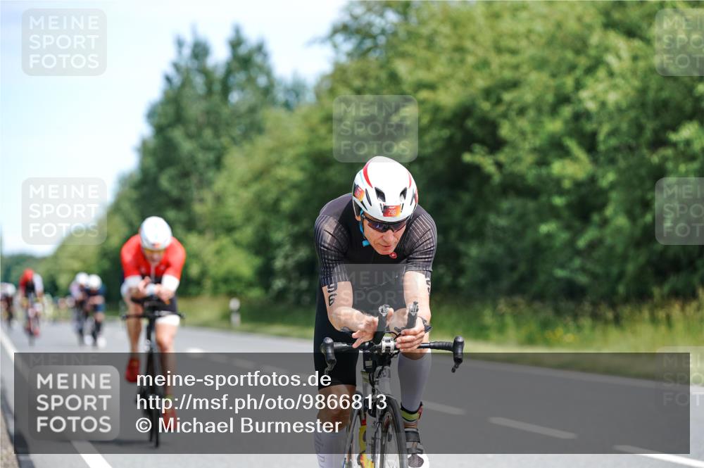21.06.2026 - Viking Triathlon Michael Burmester http://msf.ph/oto/9866813 21.06.2026 12:13:21 Radfahren 1, 4, 14, 18, 18, 33, 70, 92, 107, 117, 131, 151, 156, 175, 207, 296, 376, 414, 486, 487, 506, 559, 574, 637, 664 meine-sportfotos.de