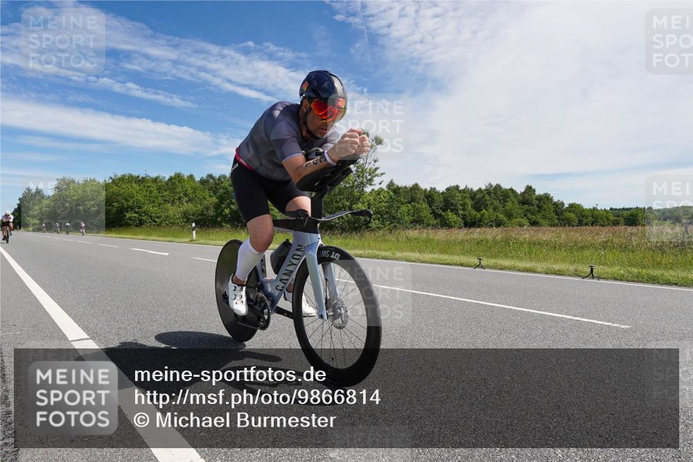 21.06.2026 - Viking Triathlon Michael Burmester http://msf.ph/oto/9866814 21.06.2026 11:34:16 Radfahren 18, 28, 49, 143, 234, 360, 394, 399, 430, 466, 501 meine-sportfotos.de