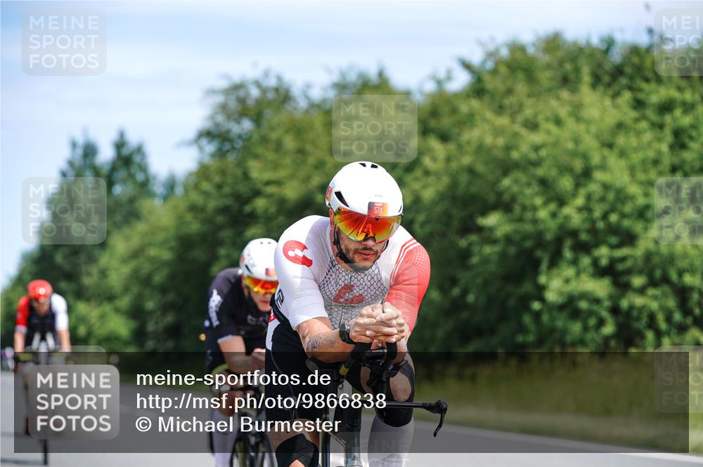 21.06.2026 - Viking Triathlon Michael Burmester http://msf.ph/oto/9866838 21.06.2026 12:13:27 Radfahren 1, 4, 18, 18, 33, 70, 92, 107, 117, 151, 156, 175, 207, 254, 296, 393, 414, 486, 487, 506, 559, 574, 637 meine-sportfotos.de