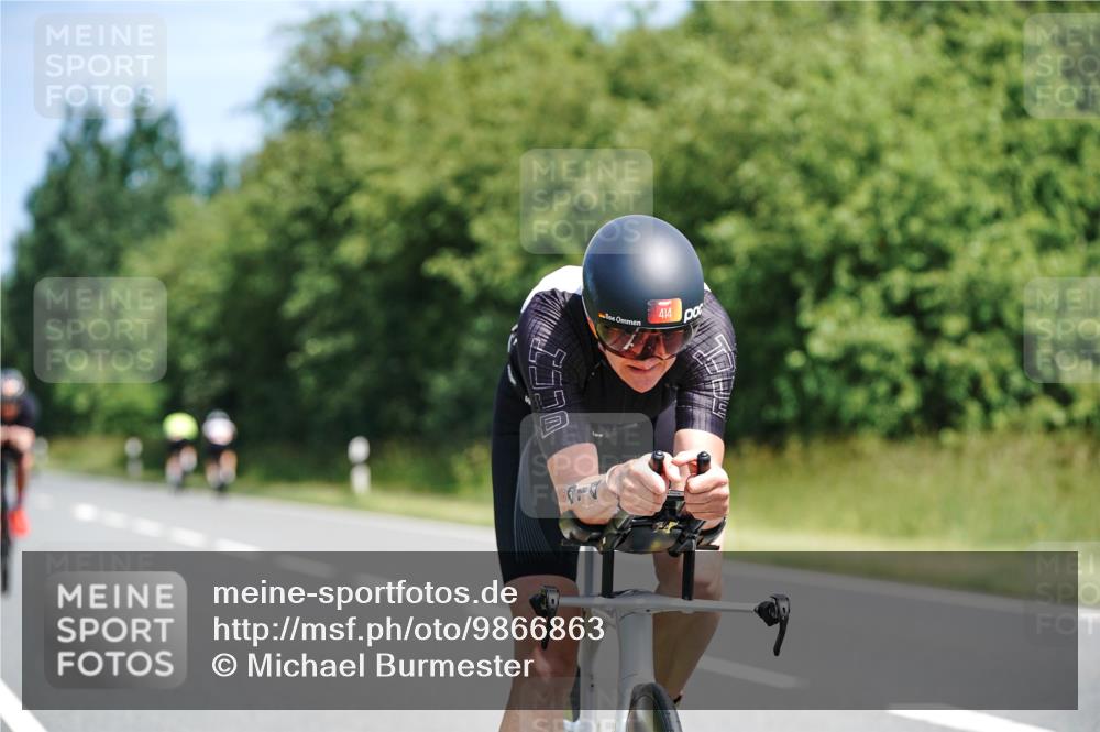 21.06.2026 - Viking Triathlon Michael Burmester http://msf.ph/oto/9866863 21.06.2026 12:13:36 Radfahren 18, 33, 70, 156, 254, 393, 414, 482, 489 meine-sportfotos.de