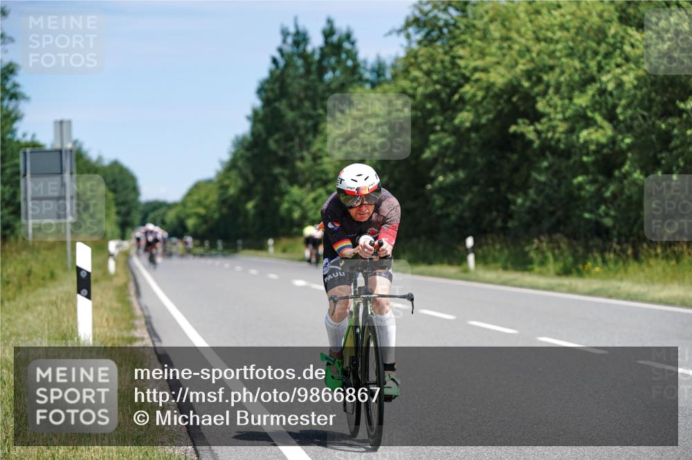 21.06.2026 - Viking Triathlon Michael Burmester http://msf.ph/oto/9866867 21.06.2026 12:13:39 Radfahren 18, 33, 70, 156, 254, 254, 393, 414, 482, 489, 515, 629, 641 meine-sportfotos.de