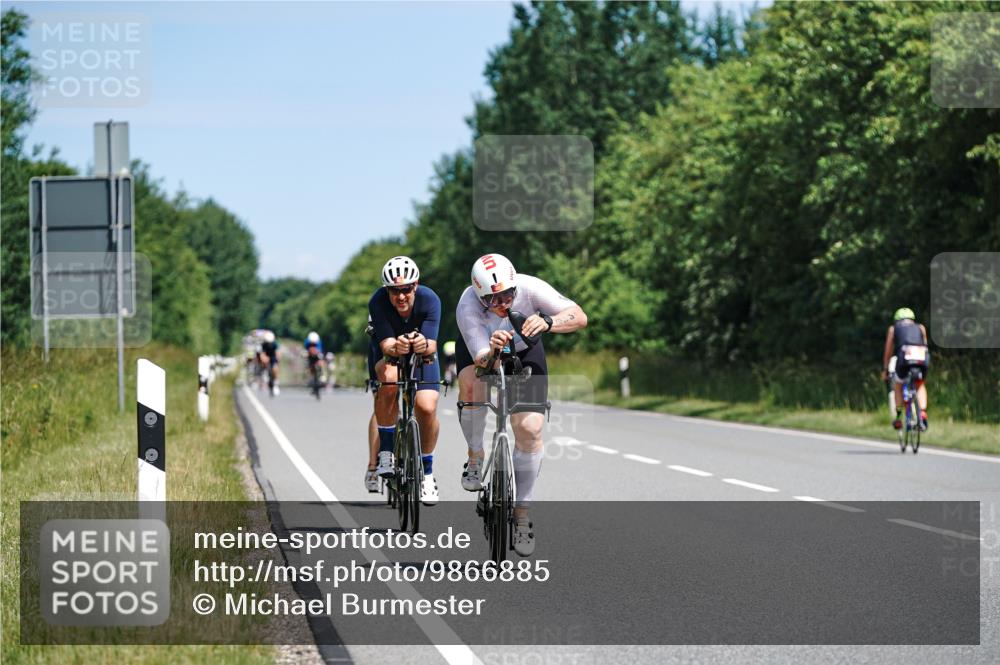 21.06.2026 - Viking Triathlon Michael Burmester http://msf.ph/oto/9866885 21.06.2026 12:13:47 Radfahren 156, 254, 254, 393, 449, 482, 489, 515, 629, 641, 653 meine-sportfotos.de