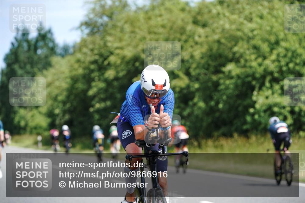 21.06.2026 - Viking Triathlon Michael Burmester http://msf.ph/oto/9866916 21.06.2026 12:13:58 Radfahren 61, 93, 254, 449, 489, 515, 564, 629, 641, 653 meine-sportfotos.de