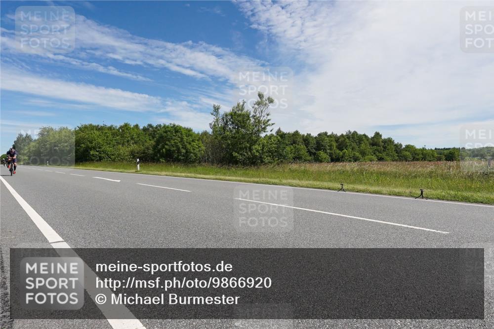 21.06.2026 - Viking Triathlon Michael Burmester http://msf.ph/oto/9866920 21.06.2026 11:35:44 Radfahren 147, 179, 183, 209, 262, 324, 354, 363, 436, 448, 449, 458, 533, 650, 662 meine-sportfotos.de