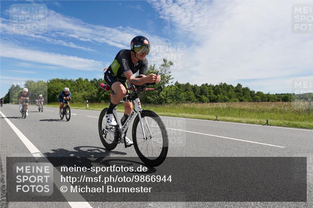 21.06.2026 - Viking Triathlon Michael Burmester http://msf.ph/oto/9866944 21.06.2026 11:35:50 Radfahren 147, 179, 183, 209, 221, 262, 324, 354, 436, 448, 449, 470, 505, 533, 650, 662 meine-sportfotos.de