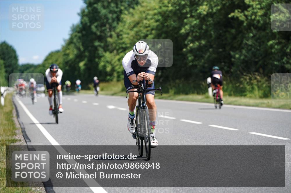 21.06.2026 - Viking Triathlon Michael Burmester http://msf.ph/oto/9866948 21.06.2026 12:15:03 Radfahren 69, 85, 160, 182, 274, 297, 297, 342, 351, 403, 492, 493, 497, 614 meine-sportfotos.de