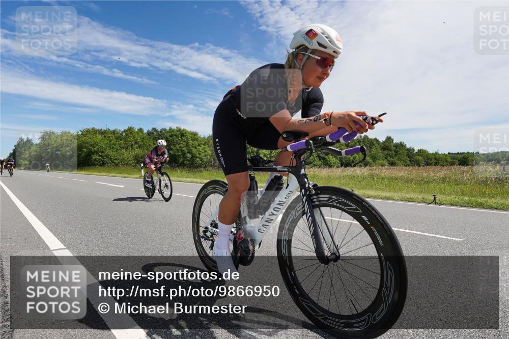 21.06.2026 - Viking Triathlon Michael Burmester http://msf.ph/oto/9866950 21.06.2026 11:35:51 Radfahren 147, 179, 183, 209, 221, 262, 324, 354, 436, 448, 449, 470, 505, 533, 650 meine-sportfotos.de