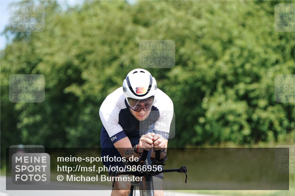 21.06.2026 - Viking Triathlon Michael Burmester http://msf.ph/oto/9866956 21.06.2026 12:15:04 Radfahren 69, 85, 88, 152, 182, 274, 297, 297, 342, 351, 403, 492, 493, 497, 614 meine-sportfotos.de