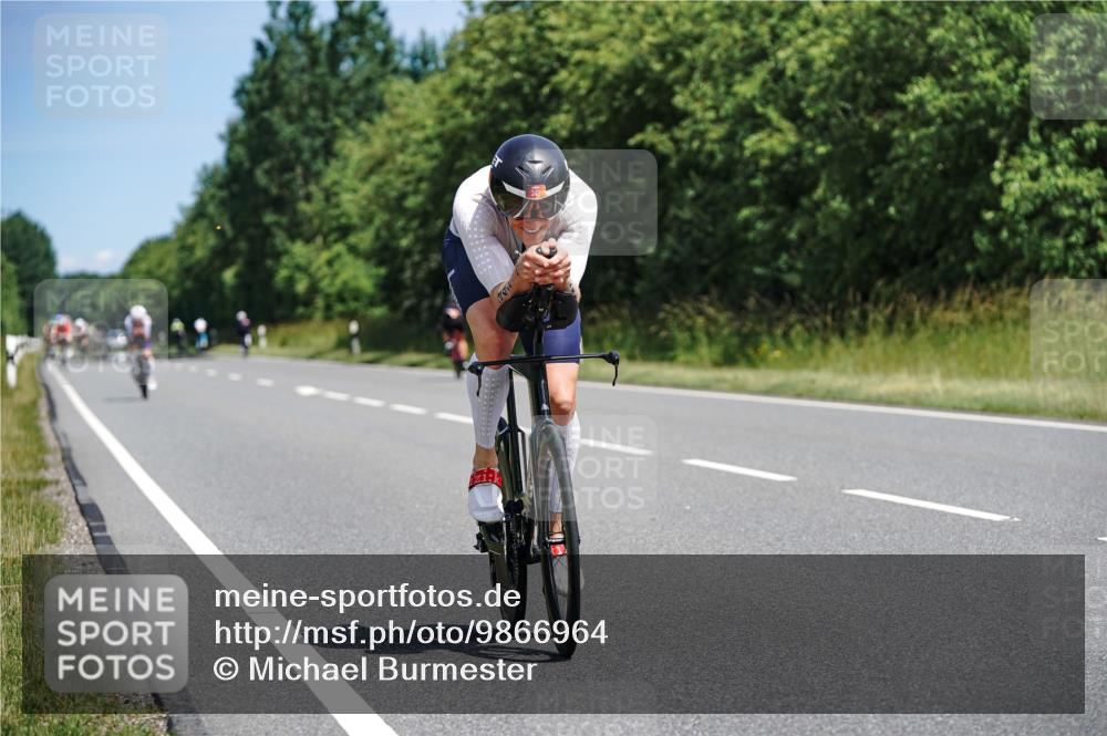 21.06.2026 - Viking Triathlon Michael Burmester http://msf.ph/oto/9866964 21.06.2026 12:15:05 Radfahren 69, 85, 88, 152, 182, 274, 297, 297, 342, 351, 403, 492, 493, 497, 614 meine-sportfotos.de
