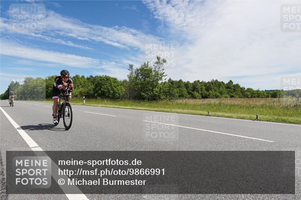 21.06.2026 - Viking Triathlon Michael Burmester http://msf.ph/oto/9866991 21.06.2026 11:35:59 Radfahren 147, 179, 221, 262, 324, 436, 470, 505, 533, 650 meine-sportfotos.de
