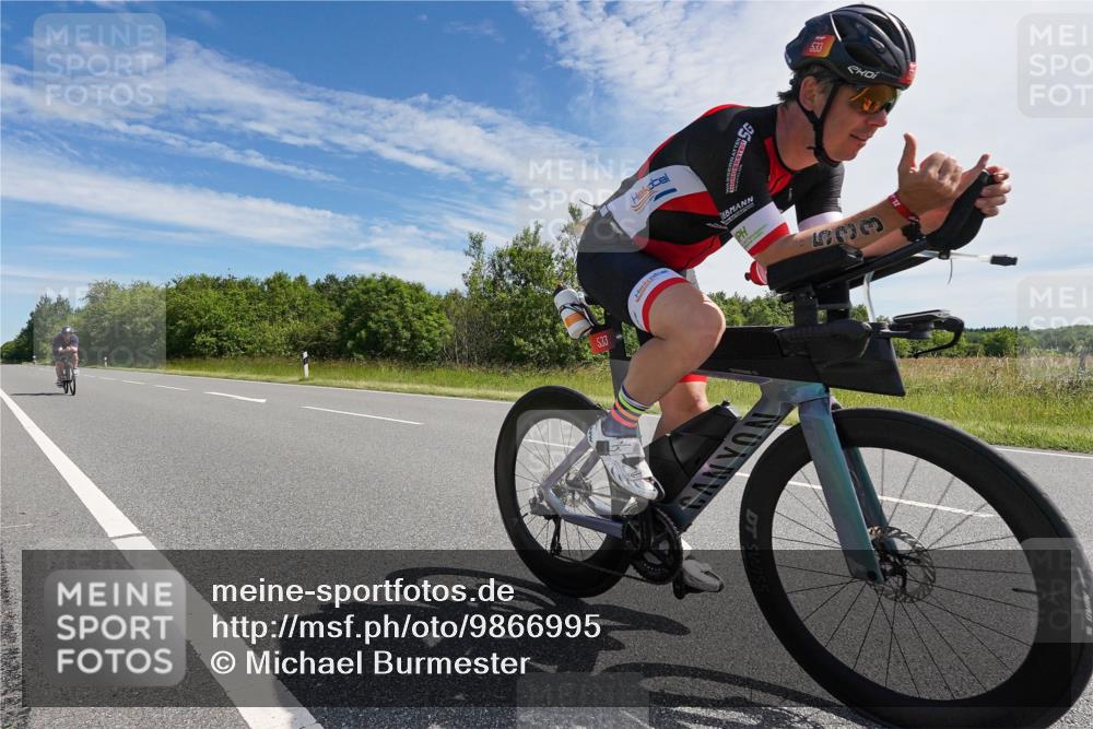 21.06.2026 - Viking Triathlon Michael Burmester http://msf.ph/oto/9866995 21.06.2026 11:35:59 Radfahren 147, 179, 221, 262, 324, 436, 470, 505, 533, 650 meine-sportfotos.de