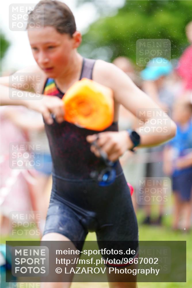 21.06.2026 - 29. Vierlanden-Triathlon LAZAROV Photography http://msf.ph/oto/9867002 21.06.2026 14:36:48 Schwimmen 1249, 1260, 1265, 1266, 1267, 1272, 1273, 1275, 1278, 1282, 1287, 1288, 1290 meine-sportfotos.de