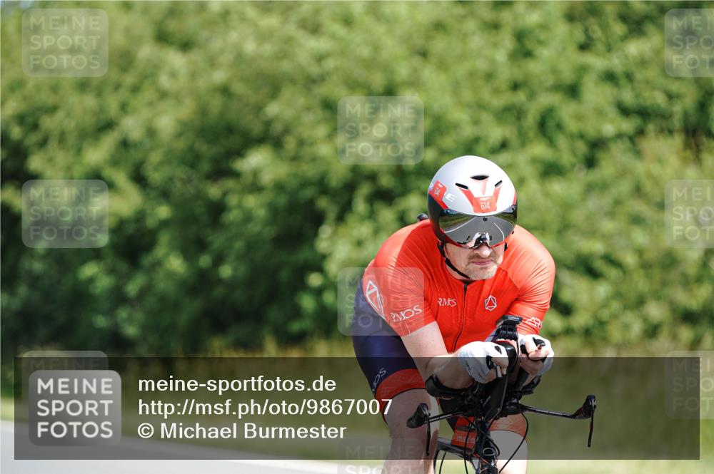 21.06.2026 - Viking Triathlon Michael Burmester http://msf.ph/oto/9867007 21.06.2026 12:15:17 Radfahren 59, 69, 85, 88, 135, 152, 274, 297, 351, 403, 430, 497, 614, 614 meine-sportfotos.de