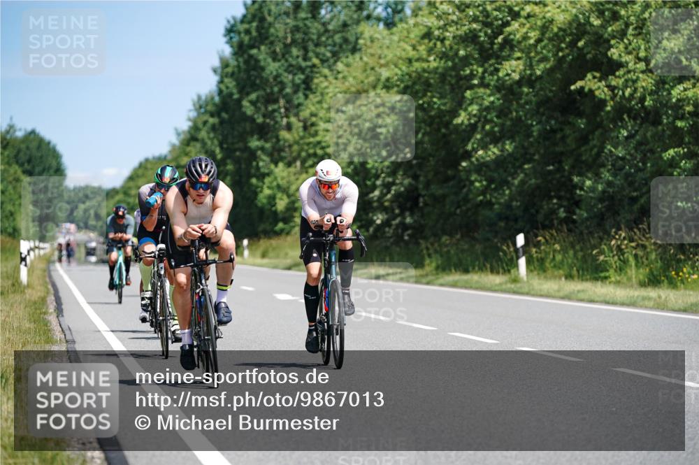 21.06.2026 - Viking Triathlon Michael Burmester http://msf.ph/oto/9867013 21.06.2026 12:15:19 Radfahren 59, 69, 85, 88, 135, 152, 274, 297, 351, 403, 430, 497, 614, 614 meine-sportfotos.de