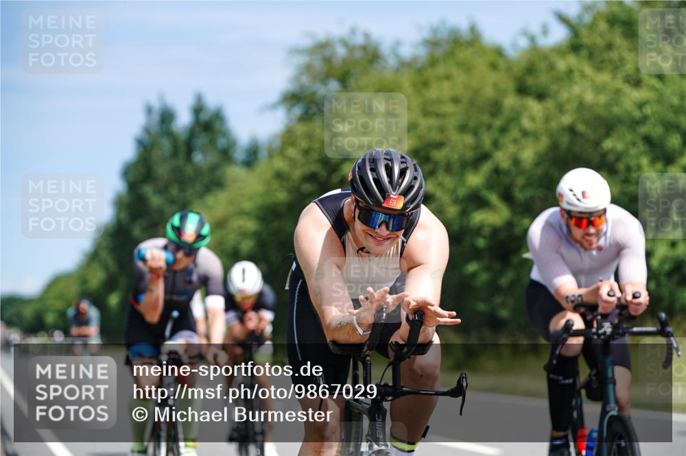 21.06.2026 - Viking Triathlon Michael Burmester http://msf.ph/oto/9867029 21.06.2026 12:15:21 Radfahren 59, 69, 85, 88, 135, 152, 274, 297, 403, 430, 497, 614, 614 meine-sportfotos.de