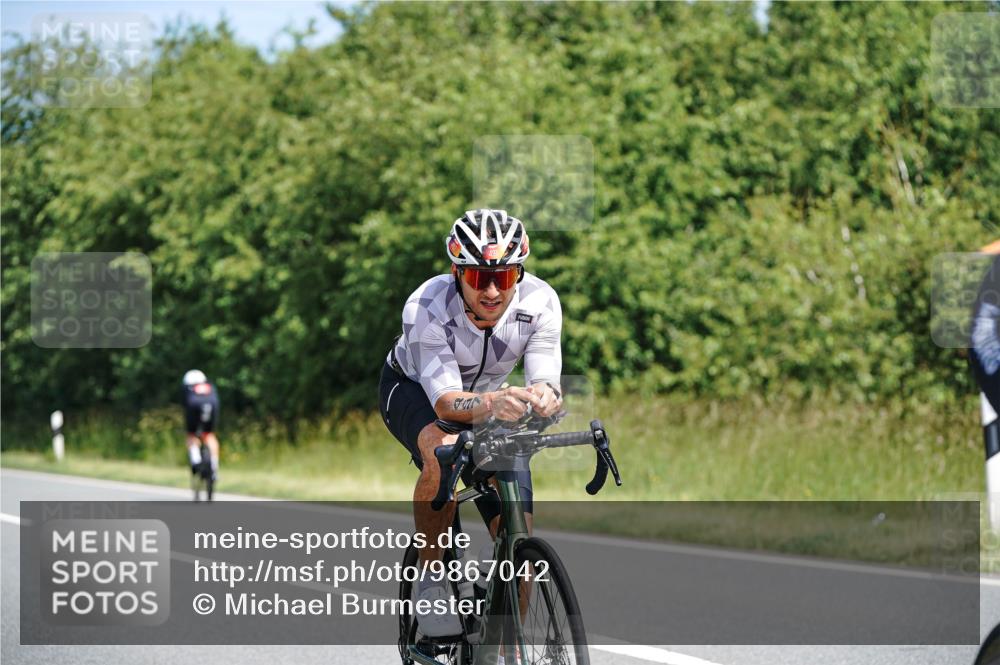21.06.2026 - Viking Triathlon Michael Burmester http://msf.ph/oto/9867042 21.06.2026 12:15:22 Radfahren 59, 69, 85, 88, 135, 152, 274, 297, 403, 430, 497, 614, 614 meine-sportfotos.de