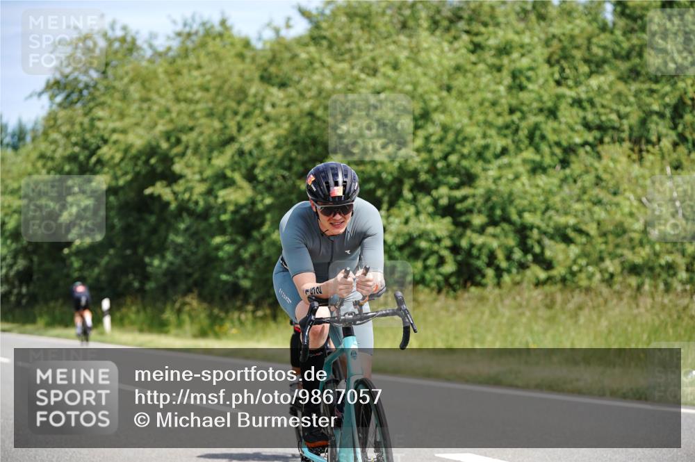 21.06.2026 - Viking Triathlon Michael Burmester http://msf.ph/oto/9867057 21.06.2026 12:15:24 Radfahren 59, 69, 85, 88, 135, 152, 221, 274, 297, 403, 430, 497, 614, 614 meine-sportfotos.de