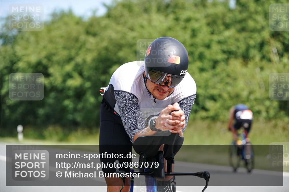 21.06.2026 - Viking Triathlon Michael Burmester http://msf.ph/oto/9867079 21.06.2026 12:15:37 Radfahren 21, 59, 135, 184, 221, 334, 389, 430, 590, 614 meine-sportfotos.de