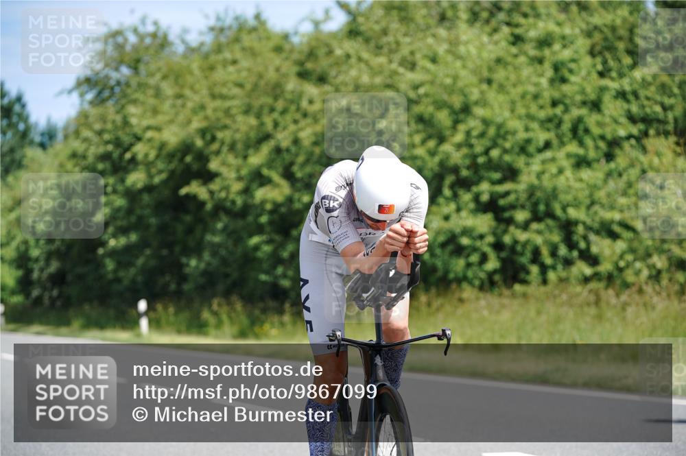 21.06.2026 - Viking Triathlon Michael Burmester http://msf.ph/oto/9867099 21.06.2026 12:15:52 Radfahren 21, 178, 184, 184, 195, 221, 248, 334, 389, 394, 521, 551, 590, 590, 651 meine-sportfotos.de
