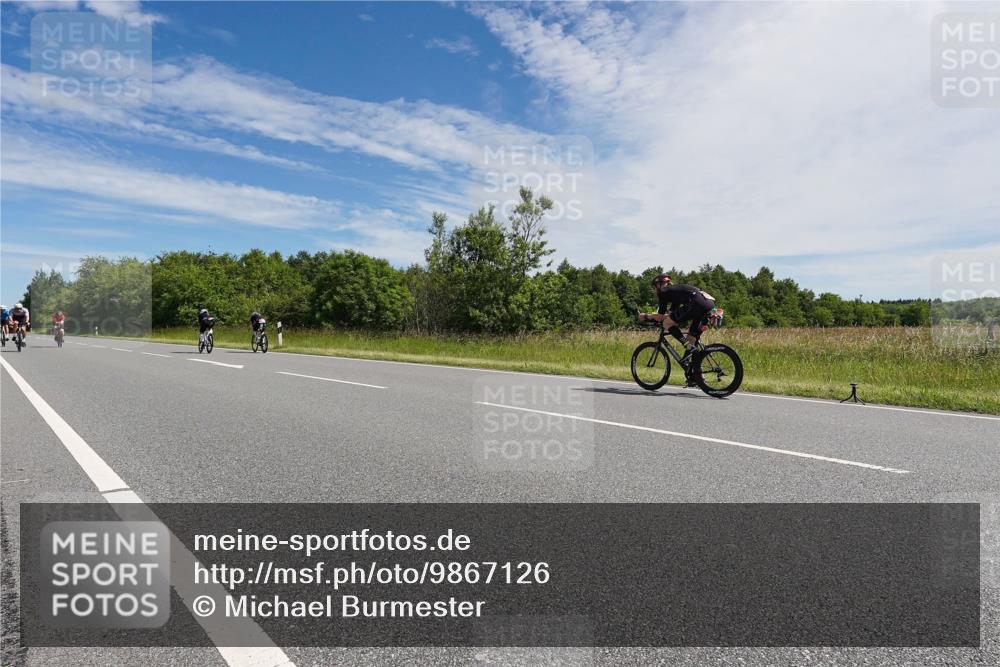 21.06.2026 - Viking Triathlon Michael Burmester http://msf.ph/oto/9867126 21.06.2026 11:36:55 Radfahren 134, 158, 177, 225, 330, 341, 577, 623, 667 meine-sportfotos.de