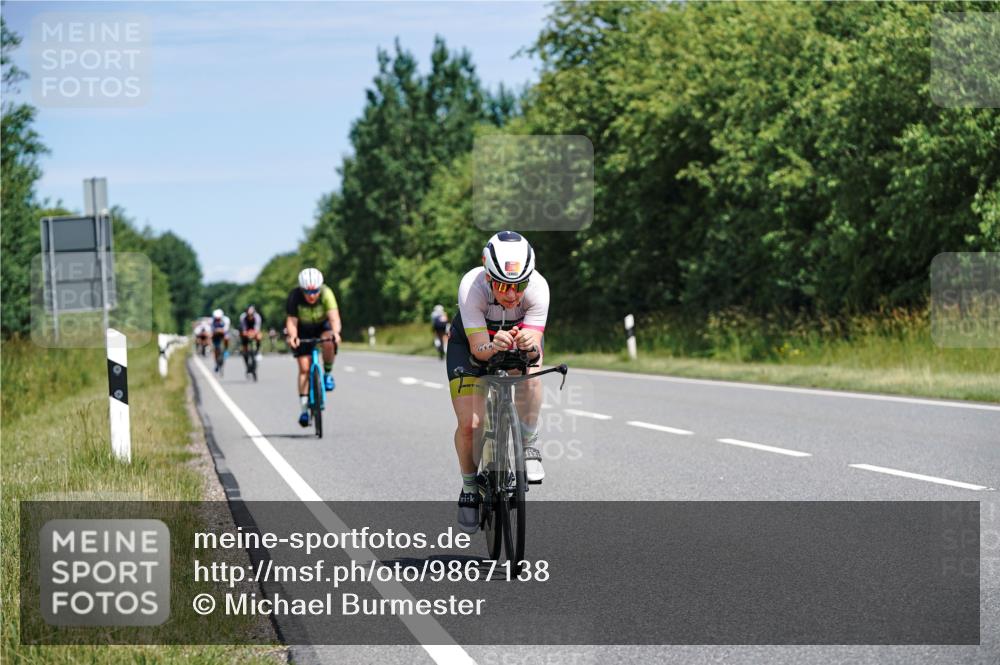 21.06.2026 - Viking Triathlon Michael Burmester http://msf.ph/oto/9867138 21.06.2026 12:16:04 Radfahren 22, 178, 184, 195, 248, 333, 347, 377, 394, 405, 405, 511, 521, 551, 590, 603, 651 meine-sportfotos.de