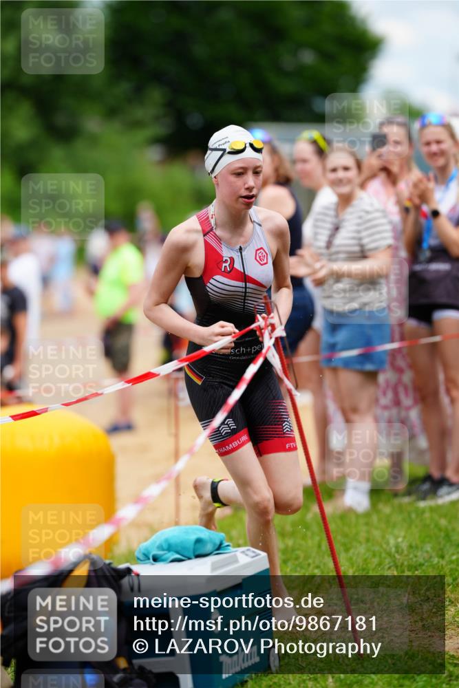 21.06.2026 - 29. Vierlanden-Triathlon LAZAROV Photography http://msf.ph/oto/9867181 21.06.2026 14:40:21 Schwimmen 1291 meine-sportfotos.de