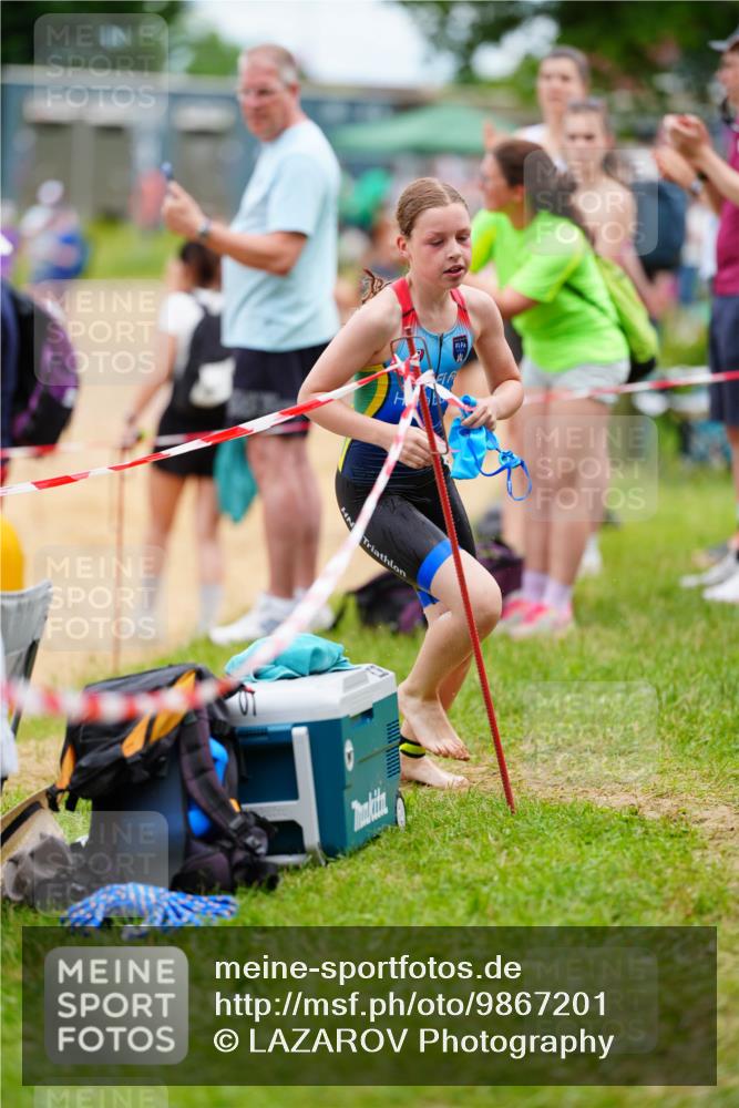 21.06.2026 - 29. Vierlanden-Triathlon LAZAROV Photography http://msf.ph/oto/9867201 21.06.2026 14:48:36 Schwimmen  meine-sportfotos.de