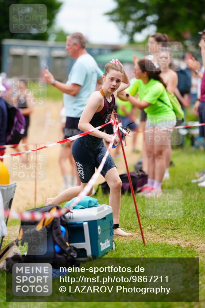 21.06.2026 - 29. Vierlanden-Triathlon LAZAROV Photography http://msf.ph/oto/9867211 21.06.2026 14:48:40 Schwimmen  meine-sportfotos.de