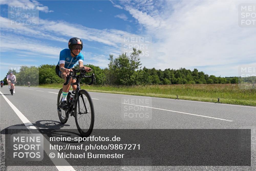21.06.2026 - Viking Triathlon Michael Burmester http://msf.ph/oto/9867271 21.06.2026 11:38:06 Radfahren 13, 17, 30, 48, 54, 200, 230, 238, 249, 310, 343, 391, 444, 472, 534, 635, 635, 644 meine-sportfotos.de