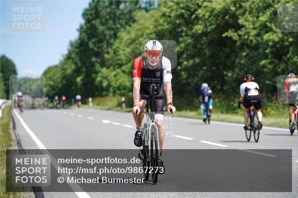 21.06.2026 - Viking Triathlon Michael Burmester http://msf.ph/oto/9867273 21.06.2026 12:16:55 Radfahren 47, 81, 193, 229, 242, 278, 300, 311, 311, 424, 453, 466, 479, 524, 536, 537 meine-sportfotos.de