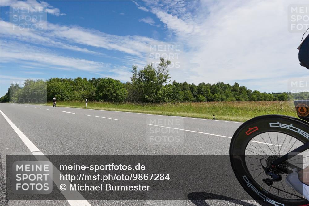 21.06.2026 - Viking Triathlon Michael Burmester http://msf.ph/oto/9867284 21.06.2026 11:38:13 Radfahren 17, 17, 30, 54, 230, 230, 238, 249, 310, 343, 391, 444, 534, 635, 635, 644 meine-sportfotos.de