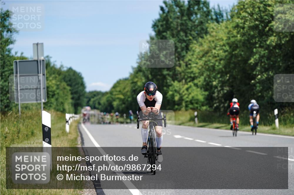 21.06.2026 - Viking Triathlon Michael Burmester http://msf.ph/oto/9867294 21.06.2026 12:17:13 Radfahren 81, 81, 193, 311, 415, 415, 424, 504, 618 meine-sportfotos.de