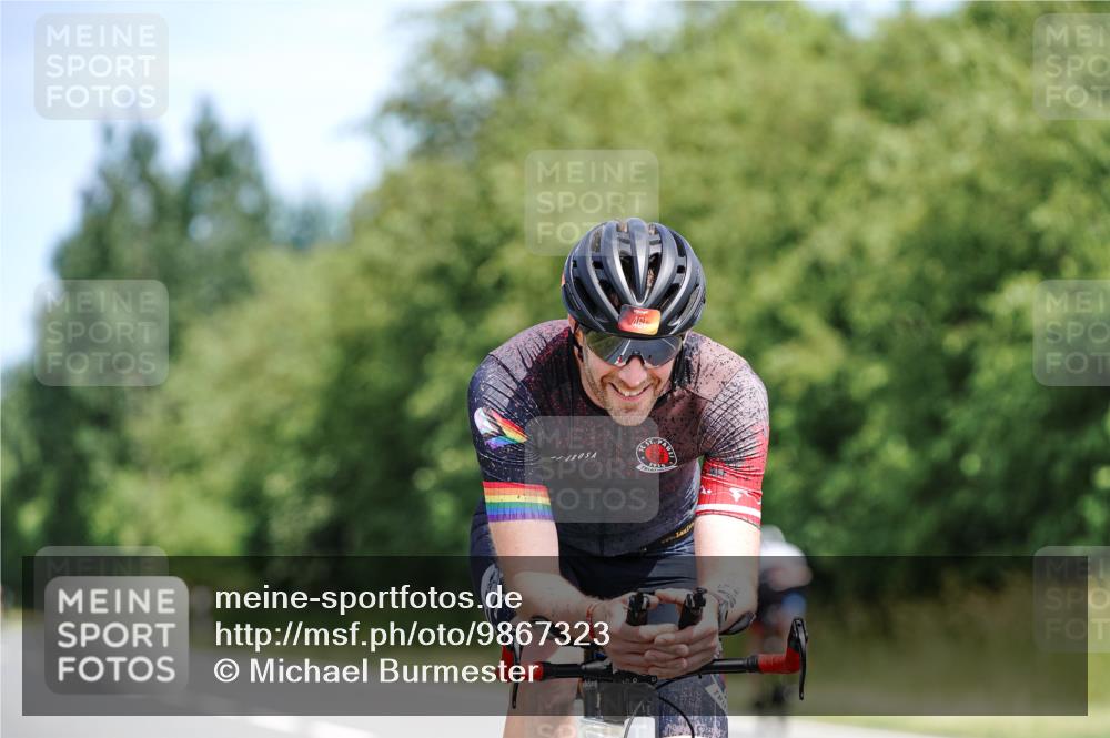 21.06.2026 - Viking Triathlon Michael Burmester http://msf.ph/oto/9867323 21.06.2026 12:17:52 Radfahren 200, 253, 285, 354, 354, 363, 404, 439, 440, 458, 461, 539, 550, 568, 576, 604 meine-sportfotos.de
