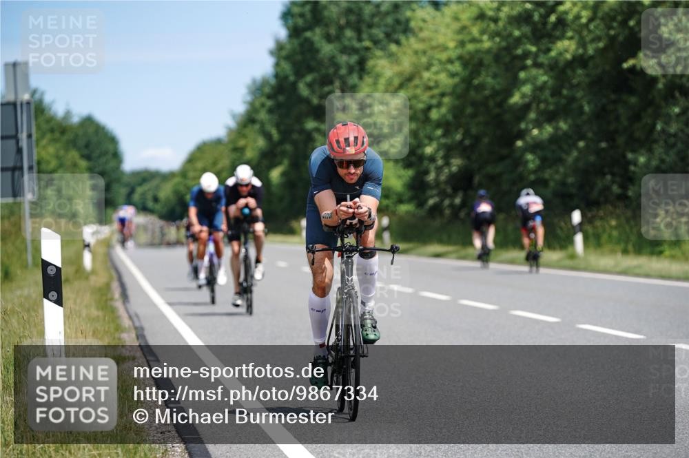 21.06.2026 - Viking Triathlon Michael Burmester http://msf.ph/oto/9867334 21.06.2026 12:17:55 Radfahren 200, 253, 285, 354, 354, 363, 404, 439, 440, 458, 461, 520, 539, 550, 568, 576, 604 meine-sportfotos.de