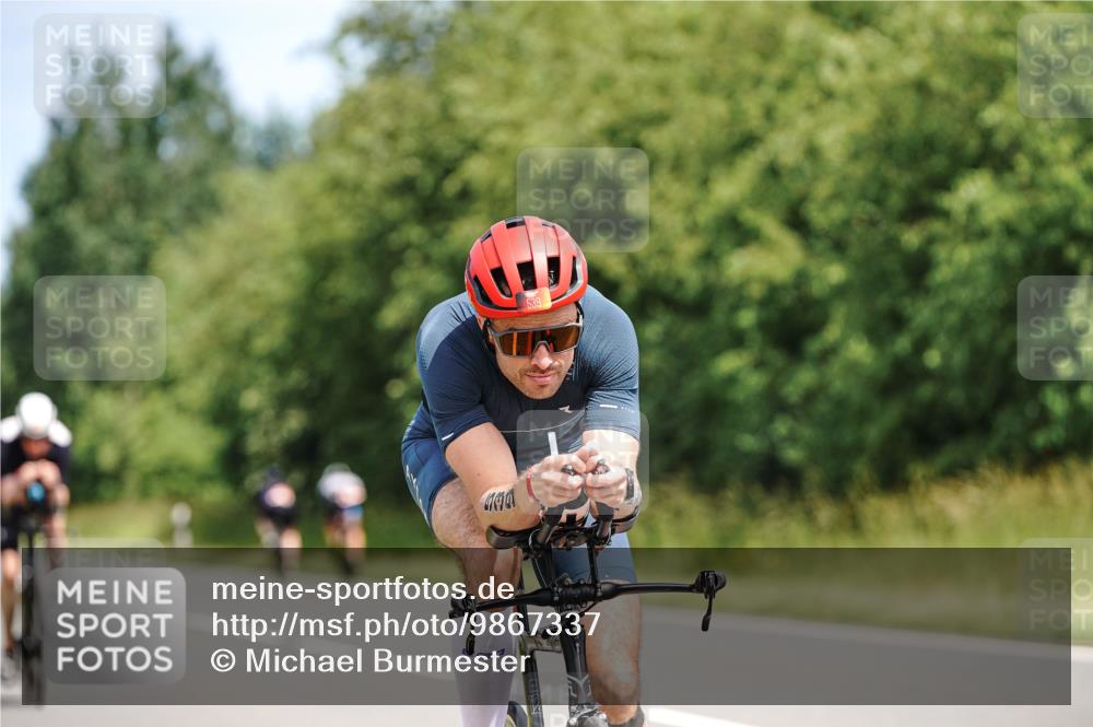 21.06.2026 - Viking Triathlon Michael Burmester http://msf.ph/oto/9867337 21.06.2026 12:17:55 Radfahren 200, 253, 285, 354, 354, 363, 404, 439, 440, 458, 461, 520, 539, 550, 568, 576, 604 meine-sportfotos.de