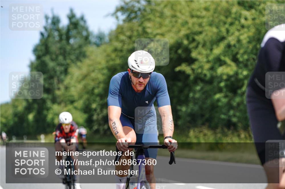 21.06.2026 - Viking Triathlon Michael Burmester http://msf.ph/oto/9867360 21.06.2026 12:17:58 Radfahren 200, 253, 285, 354, 354, 363, 404, 439, 440, 458, 461, 520, 539, 568, 576, 604, 636 meine-sportfotos.de