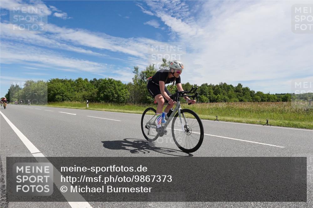 21.06.2026 - Viking Triathlon Michael Burmester http://msf.ph/oto/9867373 21.06.2026 11:38:50 Radfahren 100, 102, 105, 139, 164, 171, 268, 276, 531, 563, 605, 606, 617, 638, 648 meine-sportfotos.de