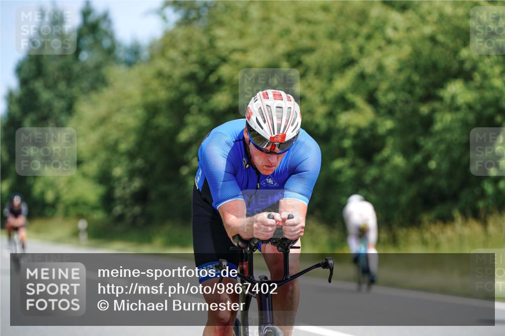 21.06.2026 - Viking Triathlon Michael Burmester http://msf.ph/oto/9867402 21.06.2026 12:18:14 Radfahren 5, 25, 200, 354, 423, 448, 520, 520, 547, 568, 575, 576, 633, 636 meine-sportfotos.de