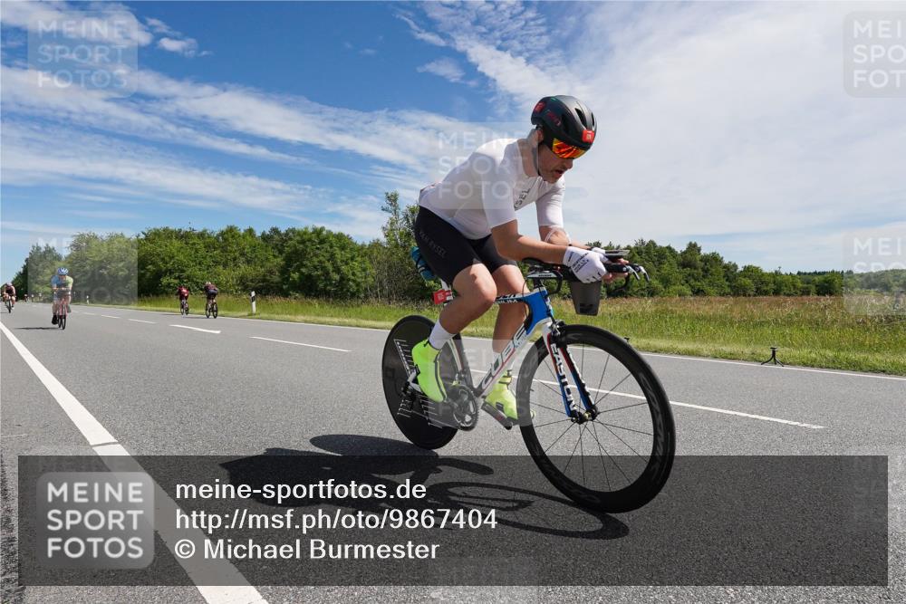 21.06.2026 - Viking Triathlon Michael Burmester http://msf.ph/oto/9867404 21.06.2026 11:38:55 Radfahren 100, 102, 105, 164, 171, 268, 276, 306, 326, 531, 563, 605, 606, 617, 638, 648 meine-sportfotos.de