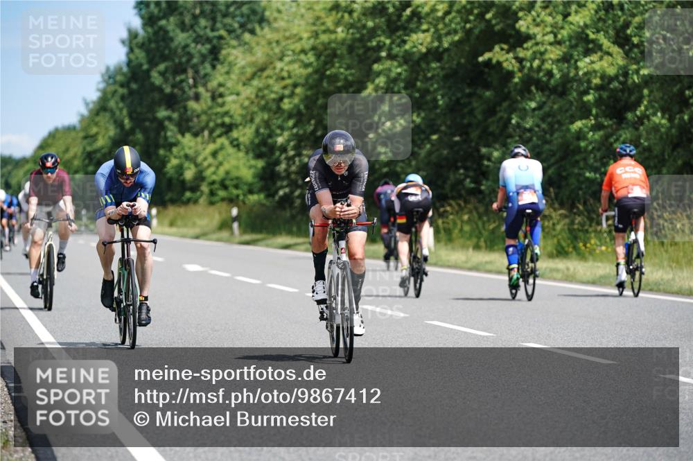 21.06.2026 - Viking Triathlon Michael Burmester http://msf.ph/oto/9867412 21.06.2026 12:18:17 Radfahren 5, 25, 43, 354, 423, 448, 520, 520, 547, 575, 623, 633, 636 meine-sportfotos.de