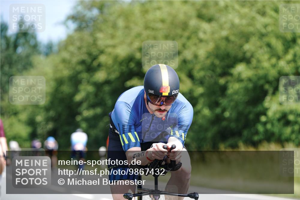 21.06.2026 - Viking Triathlon Michael Burmester http://msf.ph/oto/9867432 21.06.2026 12:18:19 Radfahren 5, 25, 43, 82, 423, 448, 520, 520, 547, 575, 623, 633, 636 meine-sportfotos.de