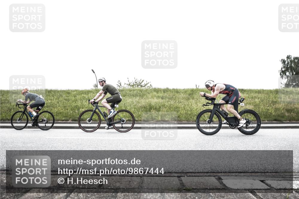 21.06.2026 - 29. Vierlanden-Triathlon H.Heesch http://msf.ph/oto/9867444 21.06.2026 10:33:42 Radfahren 224, 228, 362, 440, 541, 576 meine-sportfotos.de