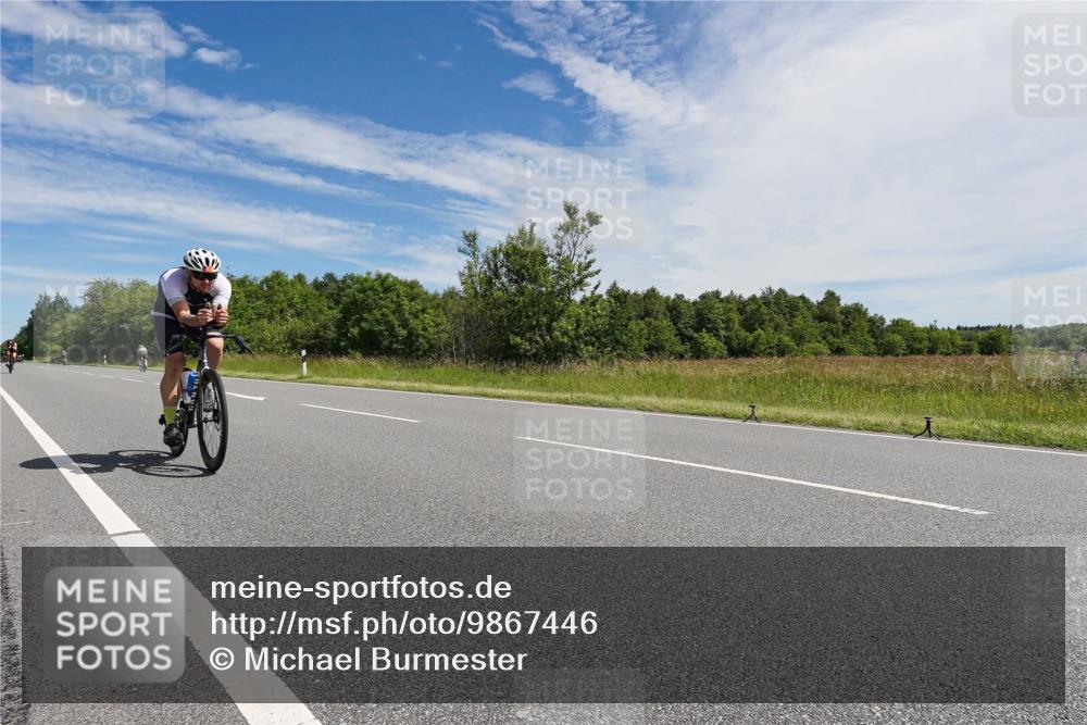 21.06.2026 - Viking Triathlon Michael Burmester http://msf.ph/oto/9867446 21.06.2026 11:39:01 Radfahren 100, 102, 105, 171, 276, 306, 326, 531, 605, 606, 617, 638, 648 meine-sportfotos.de