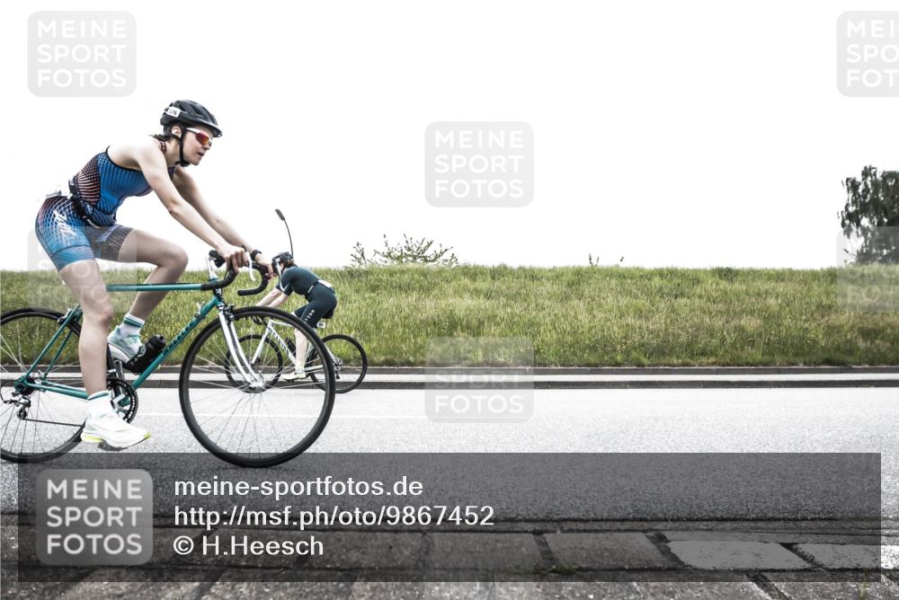 21.06.2026 - 29. Vierlanden-Triathlon H.Heesch http://msf.ph/oto/9867452 21.06.2026 10:33:47 Radfahren 224, 541, 576 meine-sportfotos.de
