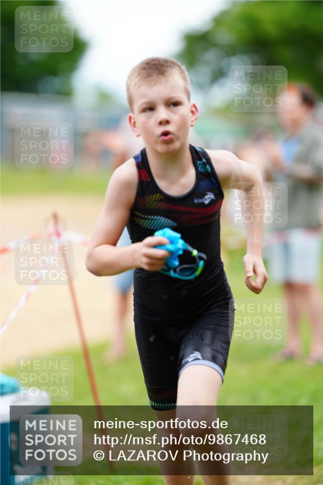 21.06.2026 - 29. Vierlanden-Triathlon LAZAROV Photography http://msf.ph/oto/9867468 21.06.2026 15:02:05 Schwimmen  meine-sportfotos.de