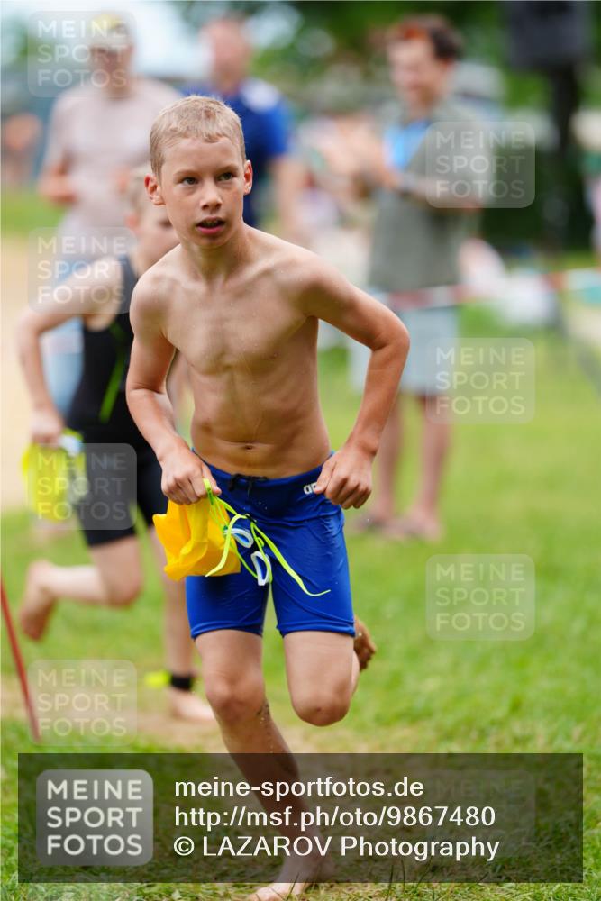 21.06.2026 - 29. Vierlanden-Triathlon LAZAROV Photography http://msf.ph/oto/9867480 21.06.2026 15:02:10 Schwimmen  meine-sportfotos.de
