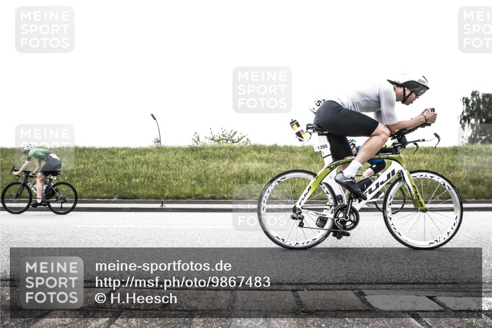 21.06.2026 - 29. Vierlanden-Triathlon H.Heesch http://msf.ph/oto/9867483 21.06.2026 10:34:13 Radfahren 136, 259, 305, 323, 346, 1355 meine-sportfotos.de
