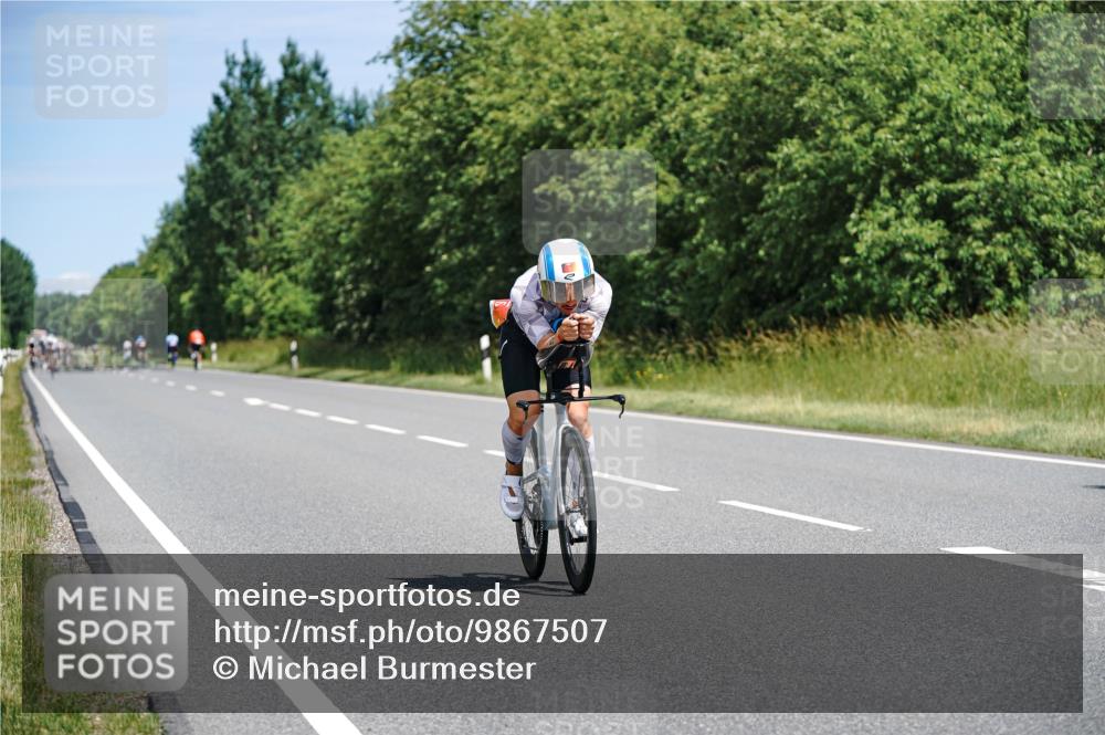 21.06.2026 - Viking Triathlon Michael Burmester http://msf.ph/oto/9867507 21.06.2026 12:18:33 Radfahren 5, 31, 43, 80, 82, 170, 391, 520, 623 meine-sportfotos.de