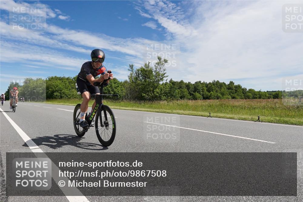 21.06.2026 - Viking Triathlon Michael Burmester http://msf.ph/oto/9867508 21.06.2026 11:39:22 Radfahren 51, 73, 98, 126, 223, 273, 353, 358, 510, 523, 624, 625 meine-sportfotos.de